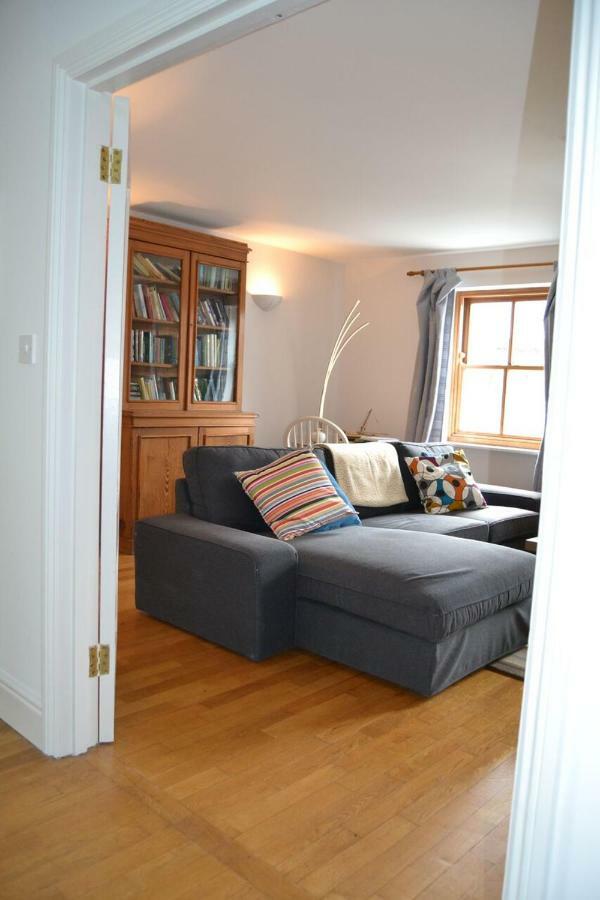 Dingle Townhouse Exterior photo